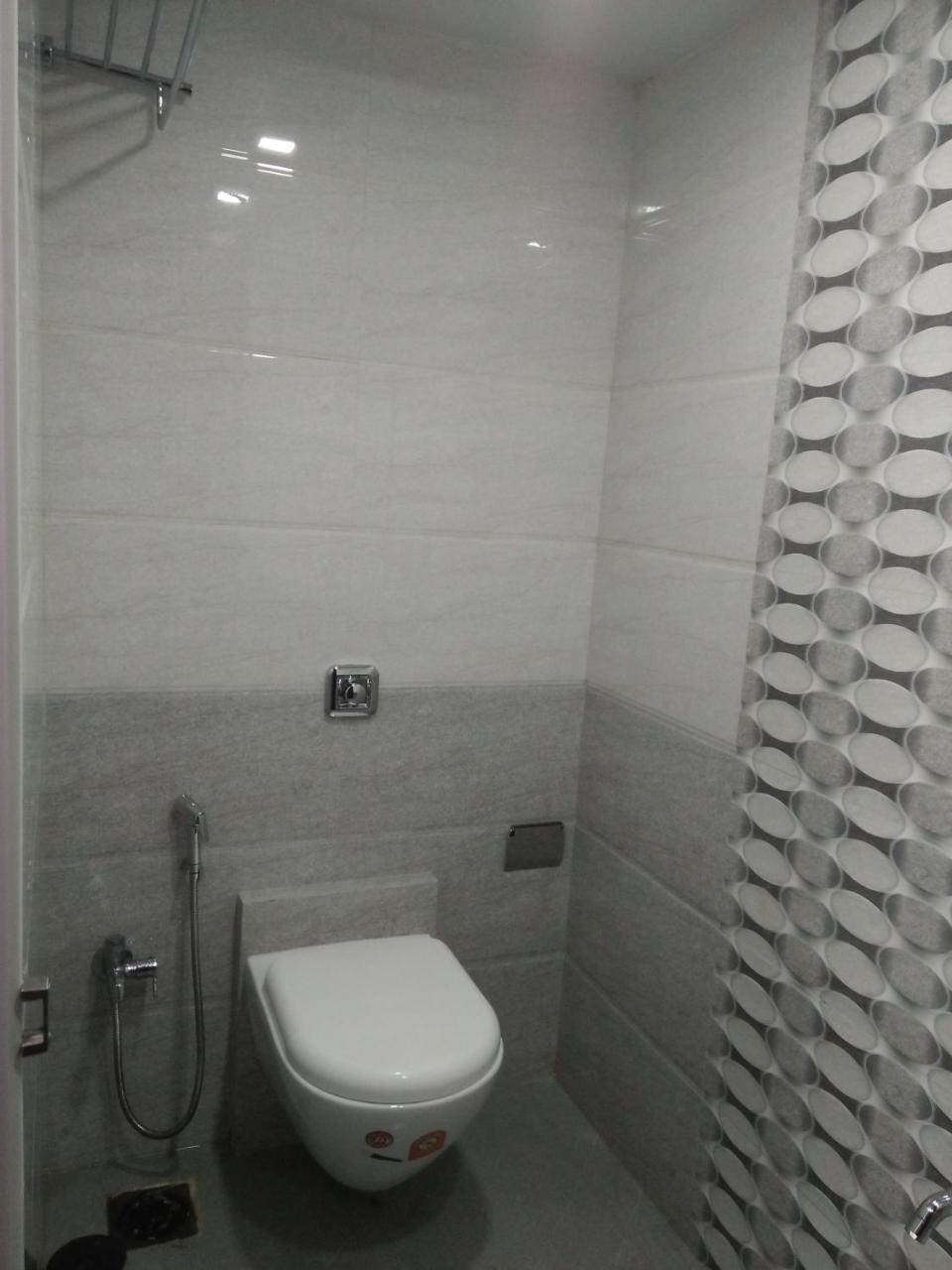 Ocean Dormitory Mumbai  Buitenkant foto